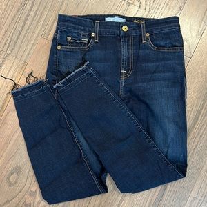 Lightly worn 7 for all man kind dark wash blue skinny jeans.